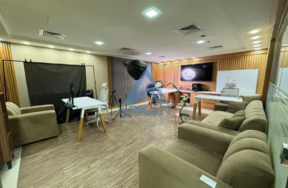 Office Space - Studio - 2 Bathrooms for rent in Al Khaimah Building - Port Saeed - Deira - Dubai Office Space - Studio - 2 Bathrooms for rent in Al Khaimah Building - Port Saeed - Deira - Dubai