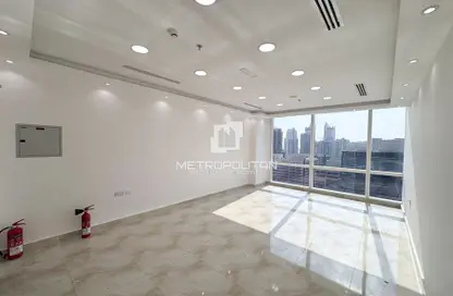 مكتب - استوديو - 1 حمام للايجار في برج تماني - الخليج التجاري - دبي مكتب - استوديو - 1 حمام للايجار في برج تماني - الخليج التجاري - دبي