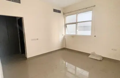 شقة - غرفة نوم - 2 حمامات للايجار في الفجيرة وسط المدينة - الفجيرة