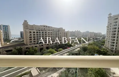 Apartment - 2 Bedrooms - 4 Bathrooms for rent in Al Shahla - Shoreline Apartments - Palm Jumeirah - Dubai