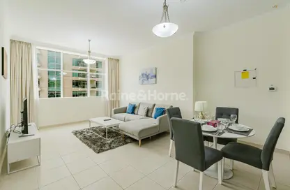 Apartment - 1 Bedroom - 1 Bathroom for rent in Burj Al Nujoom - Downtown Dubai - Dubai