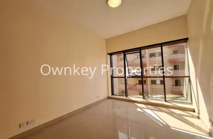 Apartment - 4 Bedrooms - 4 Bathrooms for rent in Golden Sands 9 - Mankhool - Bur Dubai - Dubai
