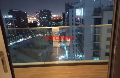 Apartment - Studio - 1 Bathroom for rent in SOL Bay - Business Bay - Dubai