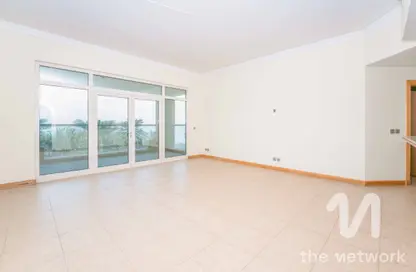 Apartment - 2 Bedrooms - 4 Bathrooms for rent in Al Sultana - Shoreline Apartments - Palm Jumeirah - Dubai