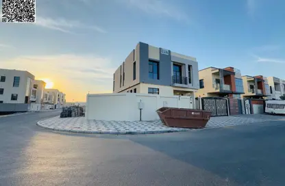 Villa - 5 Bedrooms - 7 Bathrooms for rent in Al Amira Village - Al Yasmeen - Ajman