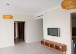 Living Room image for: Apartment - 2 bedrooms - 2 bathrooms for rent in Emaar 6 Towers - Dubai Marina - Dubai, Image 1