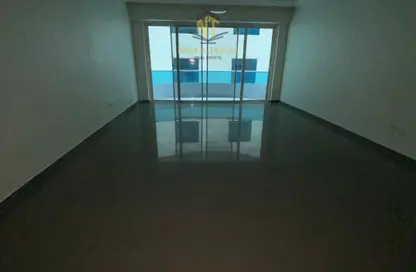 Apartment - 3 Bedrooms - 4 Bathrooms for rent in Blue Tower - Al Majaz 3 - Al Majaz - Sharjah