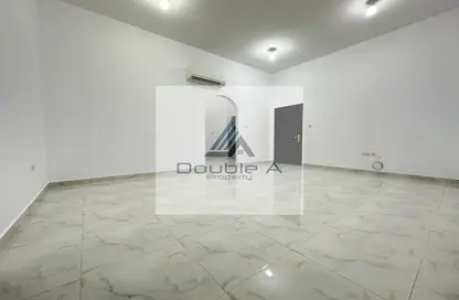 شقة - غرفة نوم - 1 حمام للايجار في مدينة الرياض - أبوظبي