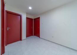 صورةغرفة فارغة لـ: شقة - 2 غرف نوم - 2 حمامات للكراء في مبنى منخول - منخول - بر دبي - دبي, صورة 1