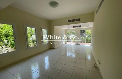Villa - 3 Bedrooms - 3 Bathrooms for rent in Springs 11 - The Springs - Dubai