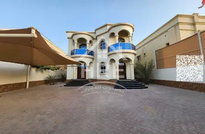 فيلا - 5 غرف نوم - 6 حمامات للايجار في 1 المويهات - المويهات - عجمان