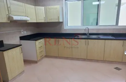 Apartment - 1 Bedroom - 2 Bathrooms for rent in Jumeirah Apartments - Jumeirah 1 - Jumeirah - Dubai