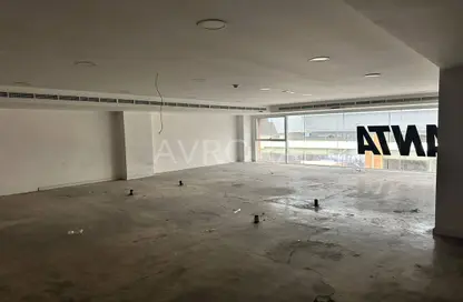 صالة عرض - استوديو للايجار في مركز الجود - القوز - دبي