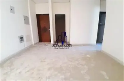 Apartment - 1 Bedroom - 1 Bathroom for rent in Al Butina 9 Building - Al Butina - Sharjah