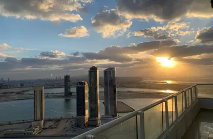 Penthouse - 3 Bedrooms - 5 Bathrooms for sale in Al Khan - Sharjah