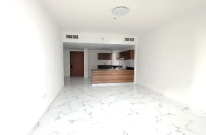 شقة - 2 غرف نوم - 2 حمامات للايجار في شقق مارينا E - مساكن الحمرا مارينا - قرية الحمرا - رأس الخيمة شقة - 2 غرف نوم - 2 حمامات للايجار في شقق مارينا E - مساكن الحمرا مارينا - قرية الحمرا - رأس الخيمة