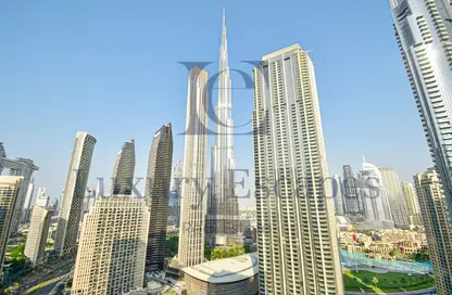 Outdoor Building image for: Apartment - 3 Bedrooms - 3 Bathrooms for rent in Burj Crown - Downtown Dubai - Dubai, Image 1