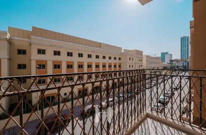 شقة - غرفة نوم - 2 حمامات للايجار في May ريزيدنس 3 - ماي رزدنس - الضاحية 10 - قرية الجميرا سركل - دبي