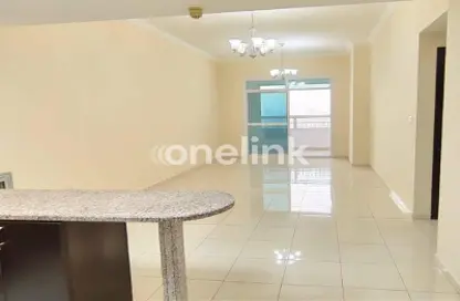 شقة - 2 غرف نوم - 2 حمامات للايجار في برج ربيعة - مجان - دبي لاند - دبي