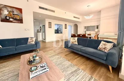 Apartment - 3 Bedrooms - 4 Bathrooms for sale in Rimal 6 - Rimal - Jumeirah Beach Residence - Dubai