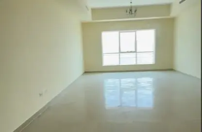 Apartment - 3 Bedrooms - 5 Bathrooms for sale in Al Majaz 1 - Al Majaz - Sharjah