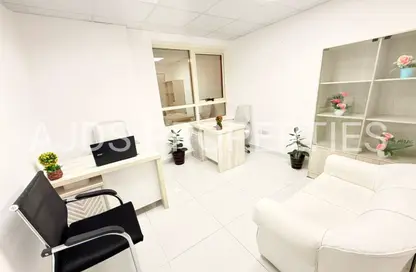 Office Space - Studio - 1 Bathroom for rent in Silver Home Building - Hor Al Anz - Deira - Dubai