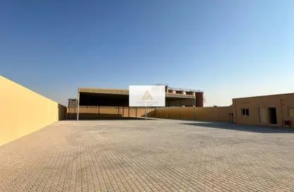 Warehouse - Studio - 2 Bathrooms for rent in Al Sajaa Industrial - Al Sajaa - Sharjah