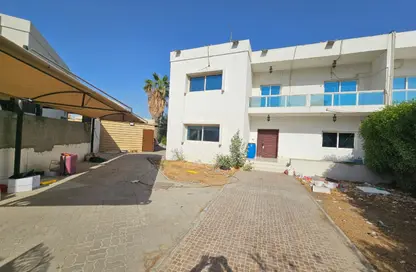 Villa - 3 Bedrooms - 4 Bathrooms for rent in Al Jazzat - Al Riqqa - Sharjah