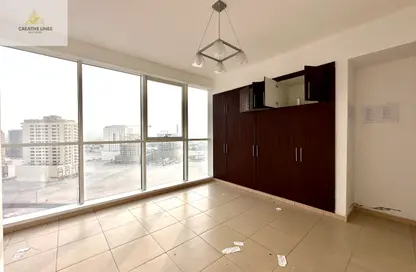Apartment - 2 Bedrooms - 3 Bathrooms for rent in Al Zarooni - Al Mamzar - Deira - Dubai