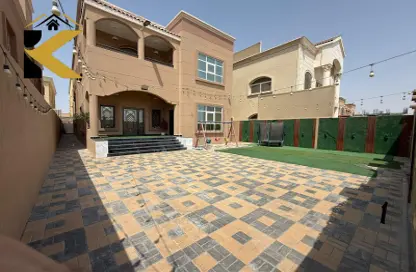 فيلا - 5 غرف نوم - 8 حمامات للبيع في 1 المويهات - المويهات - عجمان