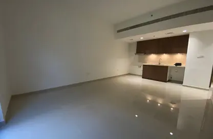 شقة - غرفة نوم - 1 حمام للايجار في أبتاون الزاهية - الزاهية - تجارية مويلح - الشارقة شقة - غرفة نوم - 1 حمام للايجار في أبتاون الزاهية - الزاهية - تجارية مويلح - الشارقة