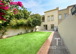 Garden image for: Villa - 2 bedrooms - 3 bathrooms for sale in Springs 11 - The Springs - Dubai, Image 1