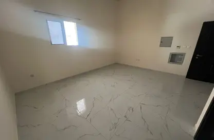 Apartment - Studio - 1 Bathroom for rent in Al Jurf 3 - Al Jurf - Ajman Downtown - Ajman