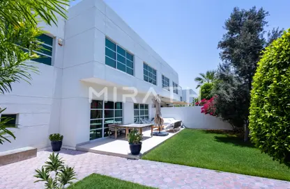 Villa - 4 Bedrooms - 4 Bathrooms for sale in Umm Suqeim 3 Villas - Umm Suqeim 3 - Umm Suqeim - Dubai