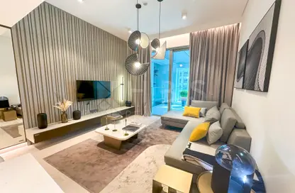 Living Room image for: Apartment - 1 Bedroom - 1 Bathroom for sale in Regalia By Deyaar - Business Bay - Dubai, Image 1