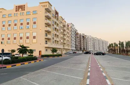 شقة - 2 غرف نوم - 3 حمامات للبيع في قرية الاميرة - الياسمين - عجمان