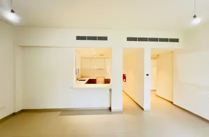 Apartment - 1 Bedroom - 1 Bathroom for rent in The Gardens Buildings - The Gardens - Dubai