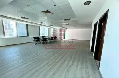 صورة لـ غرفة فارغة مكتب - استوديو - 1 حمام للايجار في القمة - الخليج التجاري - دبي ، صورة رقم 1