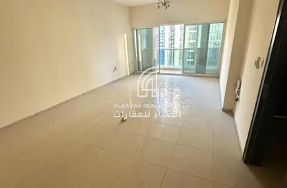 Apartment - 3 Bedrooms - 3 Bathrooms for rent in Al Taawoon Tower 1 - Al Taawoon Towers - Al Khan - Sharjah
