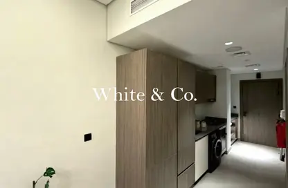 شقة - 1 حمام للايجار في الصرح ريزيدنس 11 - الضاحية 10 - قرية الجميرا سركل - دبي