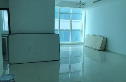 Apartment - 1 Bedroom - 2 Bathrooms for rent in Al Khan - Sharjah