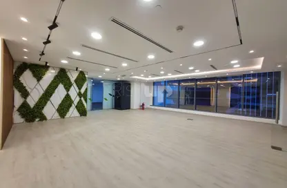 مكتب - استوديو - 2 حمامات للايجار في فندق H - شارع الشيخ زايد - دبي