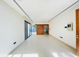 صورةغرفة فارغة لـ: فيلا - 4 غرف نوم - 6 حمامات للكراء في فيلات القرهود - منطقة القرهود - دبي, صورة 1