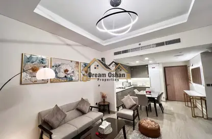 شقة - غرفة نوم - 2 حمامات للايجار في فرهاد عزيزي ريزيدنس - الجداف - دبي