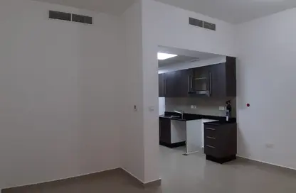 Apartment - Studio - 1 Bathroom for rent in Tower 23 - Al Reef Downtown - Al Reef - Abu Dhabi