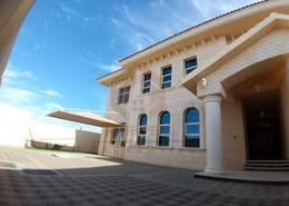 Villa - 5 bedrooms - 6 bathrooms for rent in Al Khabisi - Al Ain