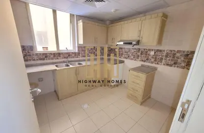Apartment - 2 Bedrooms - 3 Bathrooms for rent in Muwaileh Commercial - Sharjah