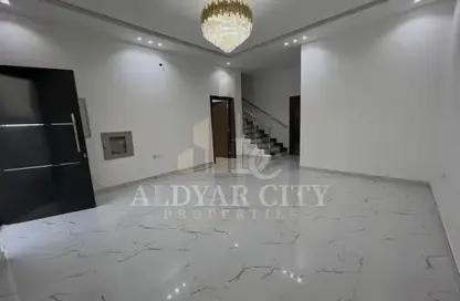 فيلا - 3 غرف نوم - 6 حمامات للايجار في الزاهية جاردنز - الزاهية - عجمان