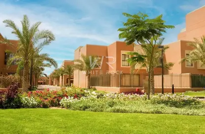 Villa - 5 Bedrooms - 6 Bathrooms for rent in Mangrove Village - Abu Dhabi Gate City - Abu Dhabi