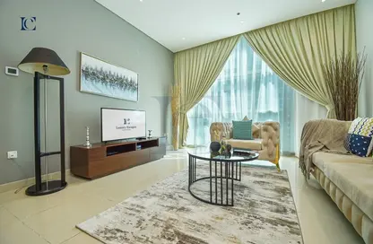 Living Room image for: Apartment - 1 Bedroom - 2 Bathrooms for rent in Yacht Bay - Dubai Marina - Dubai, Image 1